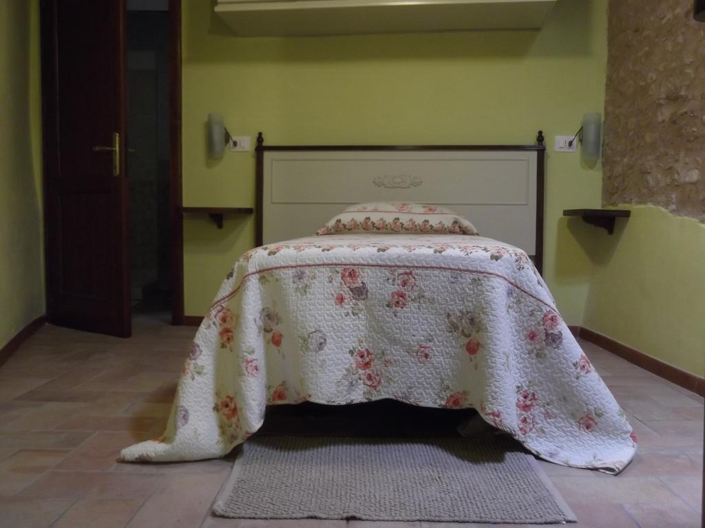 A Casa Di Mi Appartamenti Vacanza مونتيفالكو الغرفة الصورة